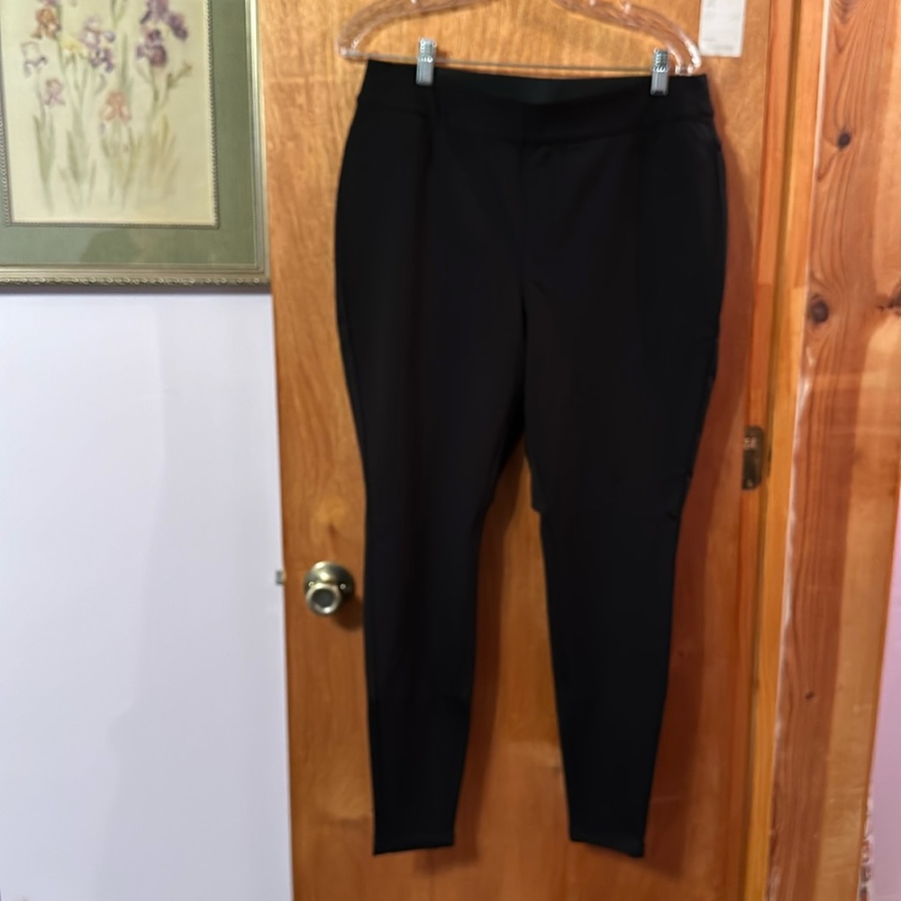 Lane Bryant legging. Size 14/16. Black